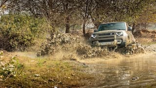 Land Rover Defender Mud Plugging