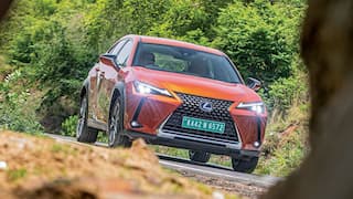 Lexus UX 300e Front Static11