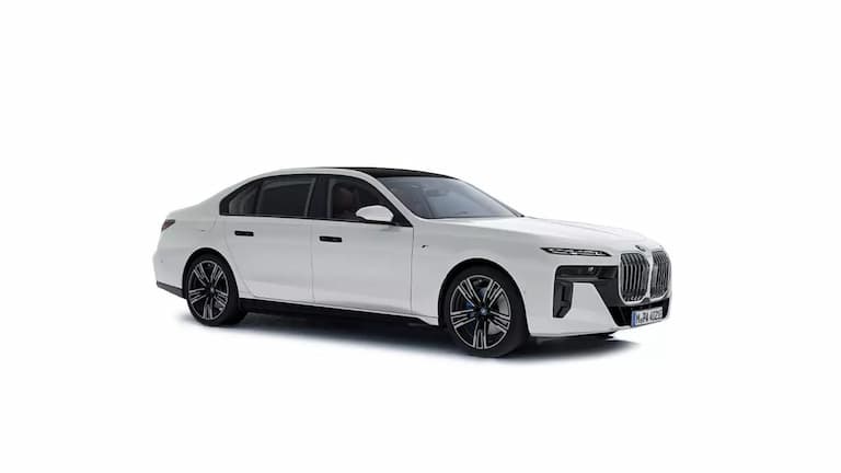 BMW i7 Mineral White Metallic